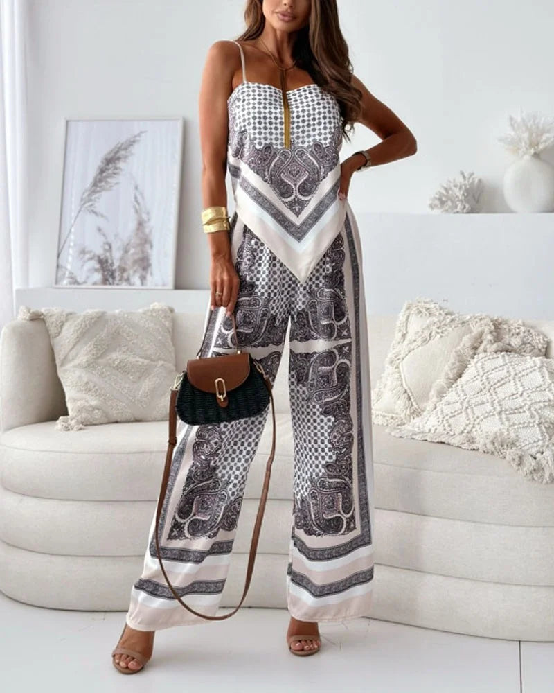 Alya | Elegant two-piece set with printed vest and pants