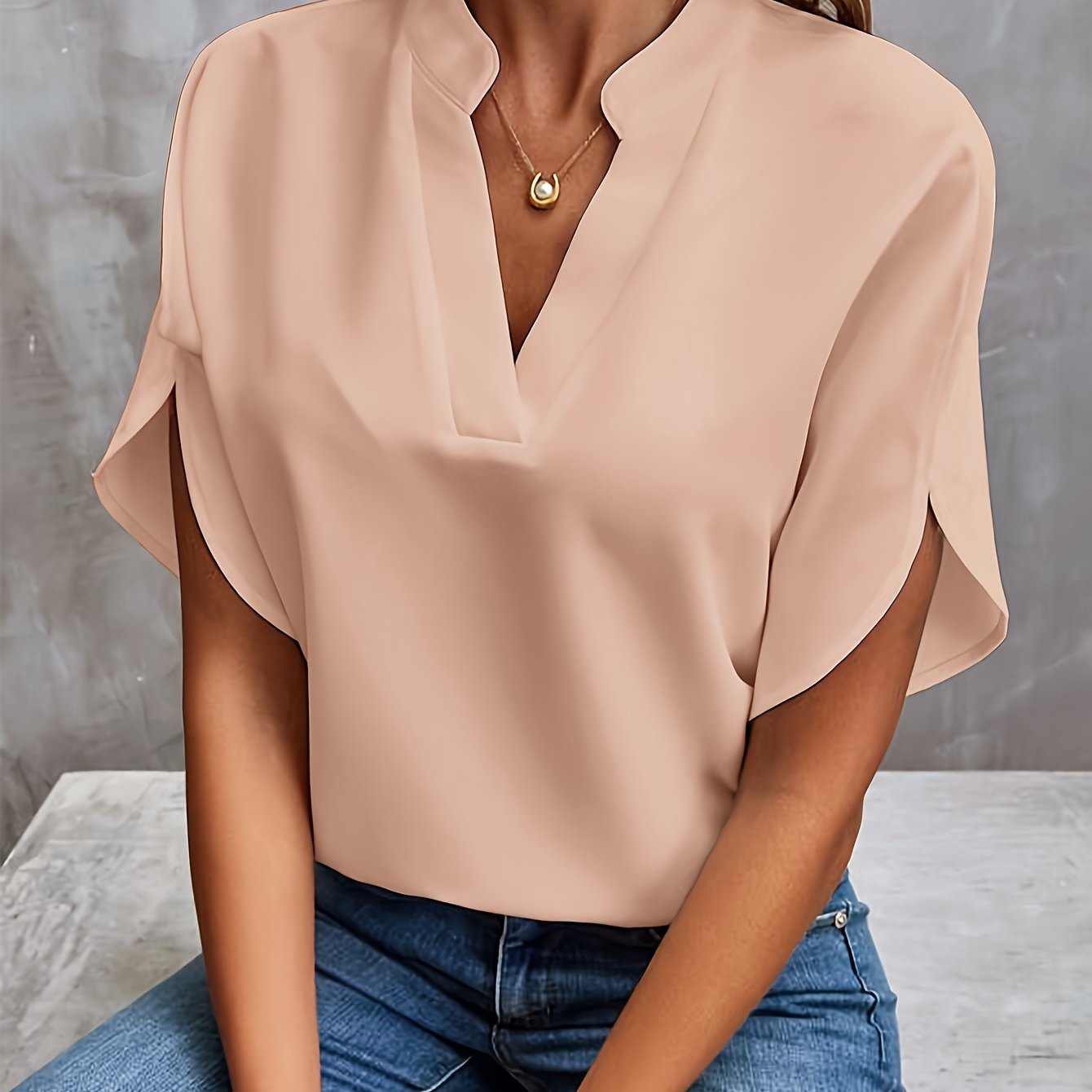 Olivia - Elegant Blouse