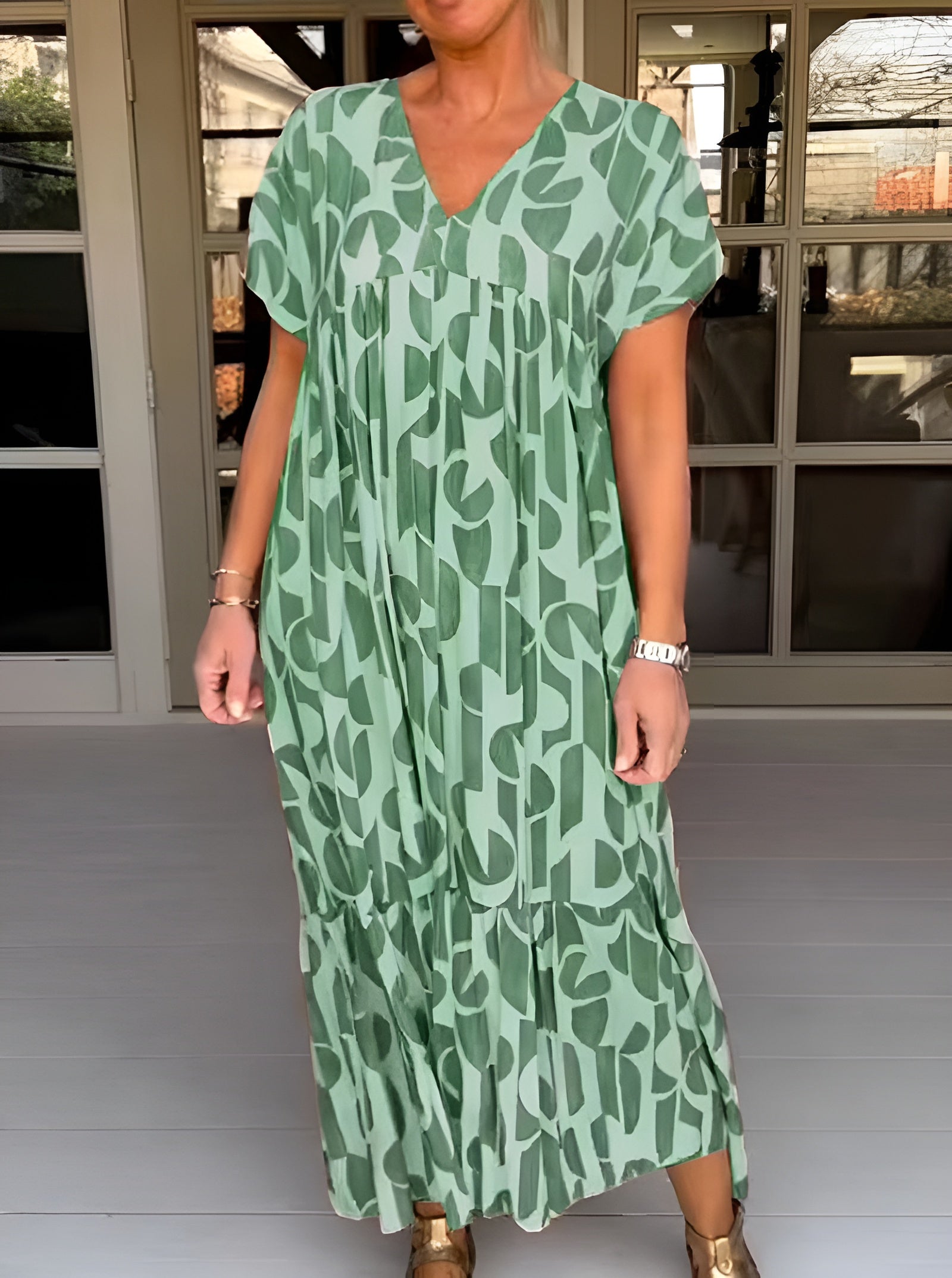 Colette | Flowing Dress with V-Neck