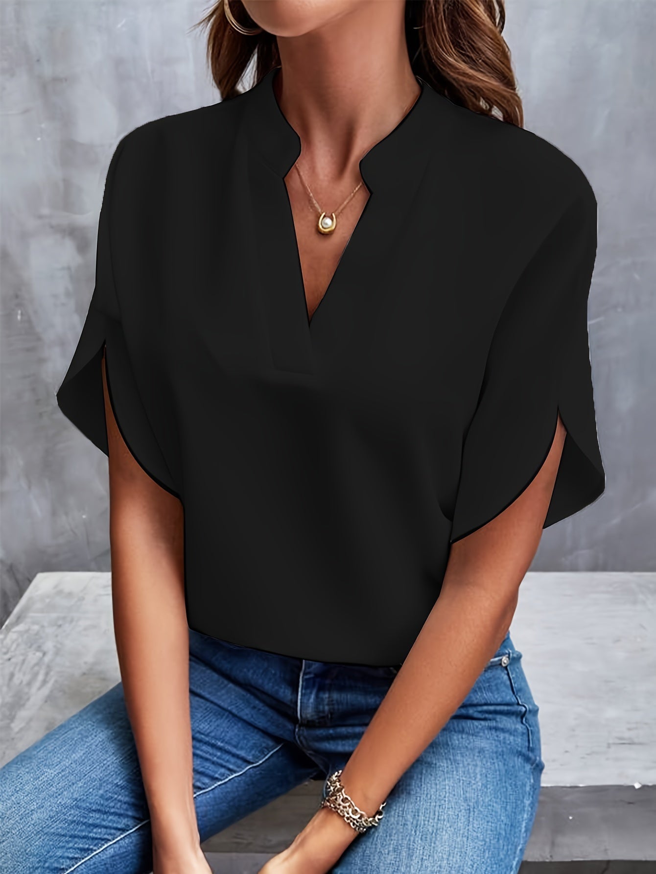 Olivia - Elegant Blouse